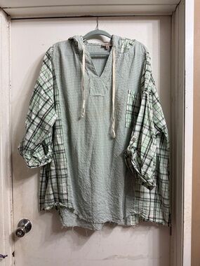 Relaxed Light Green Plaid Hooded Tunic Top